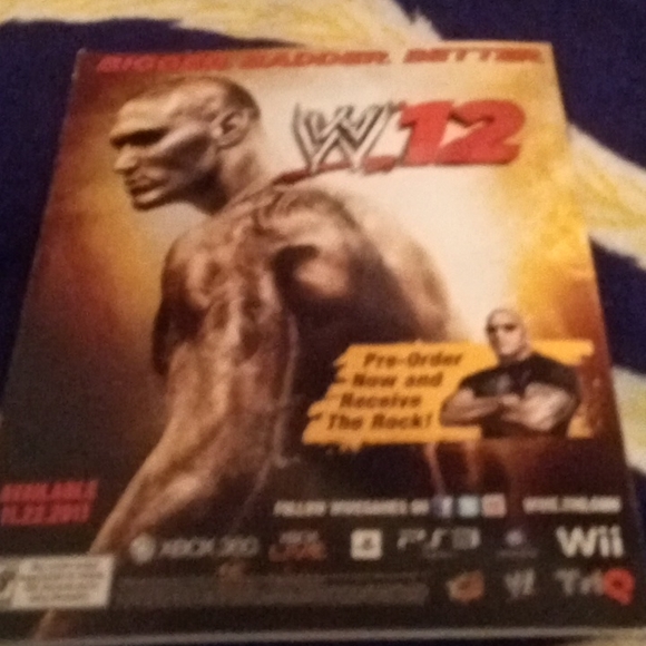 WWE magazine - Picture 2 of 7